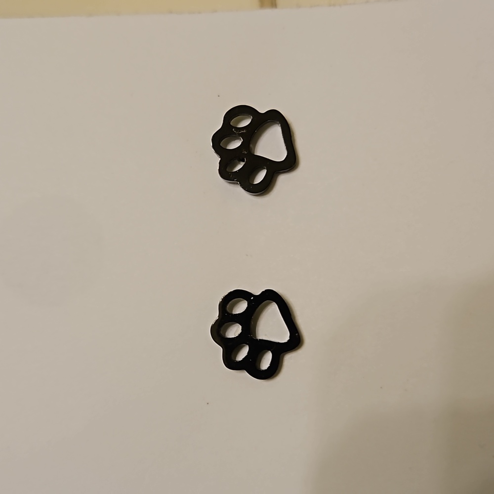 NEW Black Paw Print Stud Earrings